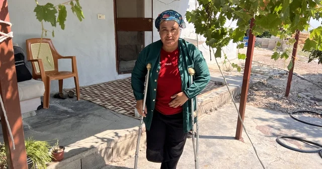 Ekmek parasını kazandığı esnada bacağını çırçır makinesine kaptıran Emine, sürünerek geçirdiği yıllarına son vermek istiyor Hatay Haberleri Habertürk Yerel Haberler