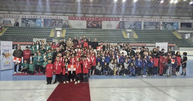 Anadolu Yıldızlar Ligi kupaları sahiplerini buldu Erzurum Haberleri Habertürk Yerel Haberler
