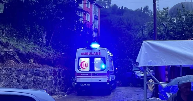 Giresun da sağanak yağış etkili oldu Heyelan tehlikesi nedeniyle, engelli vatandaş evinde tahliye edildi Giresun Haberleri Habertürk Yerel Haberler