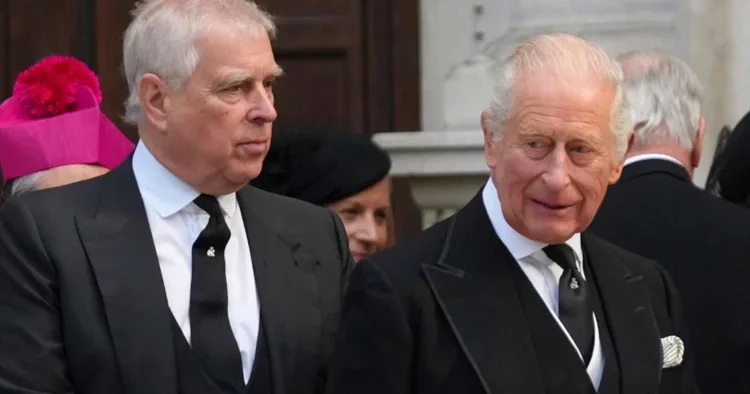 Dünya gündemine bomba gibi düştü! Kral kardeşine acımadı, Prens ünvanı resmen kaldırıldı