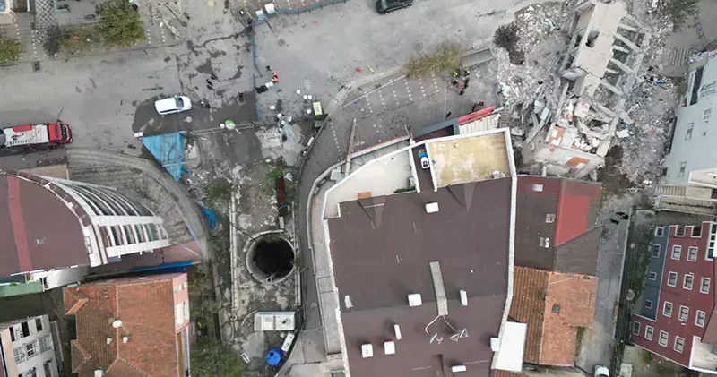 Gebze’de yıkılan binanın yakınındaki 12 bina mühürlendi; 45 aile tahliye edildi