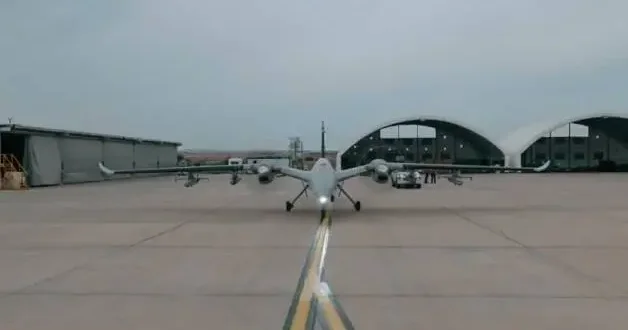 AKINCI ve KEMANKEŞ güçlerini birleştirdi! Gökyüzünde gurur veren anlar