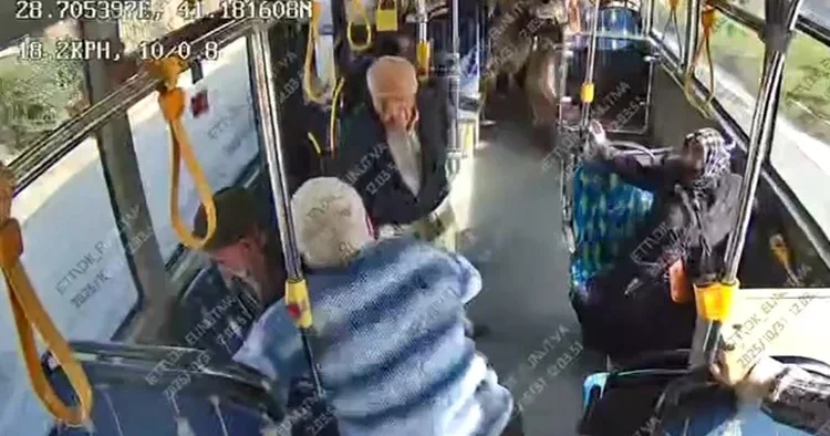 İETT otobüsündeki cinayet kamerada: Defalarca bıçaklayıp öldürdü