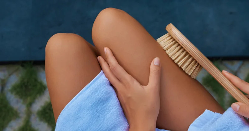 At kılı fırçası çilek bacak görüntüsünü düzeltebilir mi? İşte at kılı fırçası ve kuru fırçalama hakkında mutlaka bilinmesi gerekenler