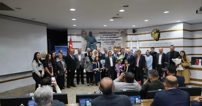 KAYSO’da yılın ahisi kaftanını giydi