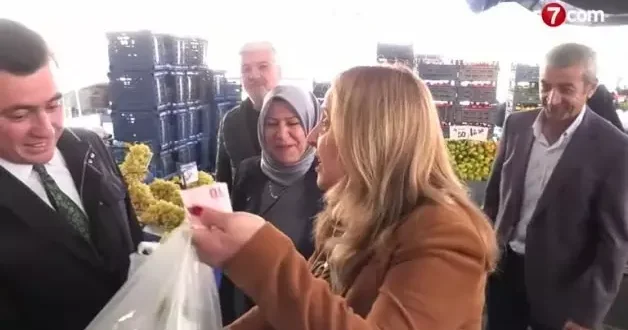Pazar çok pahalı diyen CHP li vekile: Baklava kutusu alın