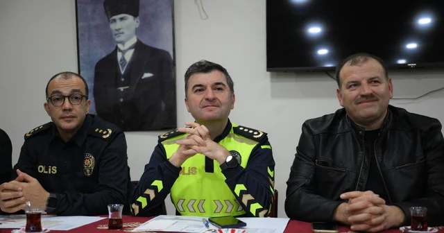 Edirne Emniyet Müdürü Ayhan, Sarıcapaşa Mahallesi sakinleriyle bir araya geldi Edirne Haberleri