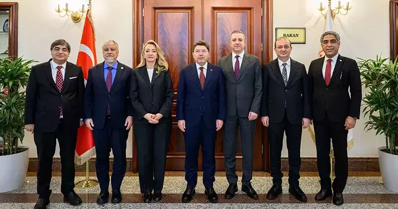 Bakan Tunç, TBB Başkanı Sağkan ı kabul etti