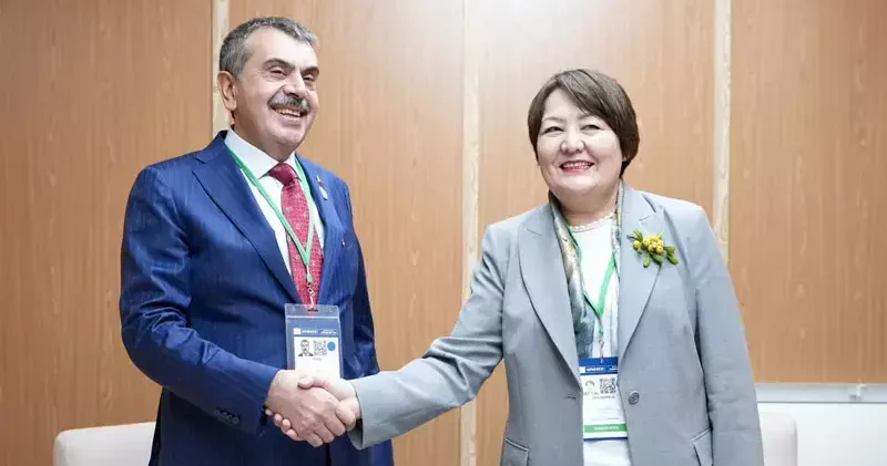 Bakan Tekin, ‘UNESCO 43’üncü Genel Konferansı’ kapsamında eğitim bakanlarıyla ikili görüşmeler gerçekleştirdi