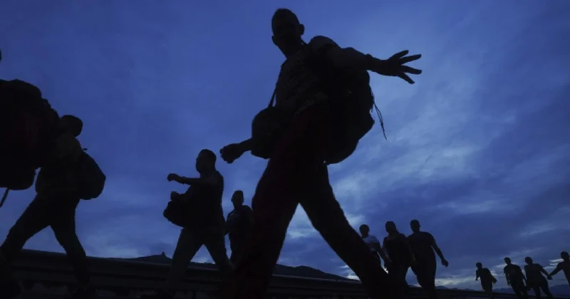 ABD, mülteci kabulünü 7 bin 500 kişiyle sınırlayacak: Öncelik beyaz Güney Afrikalılara