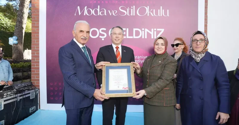 Ümraniye’de kadınların tasarım yolculuğu başlıyor: Moda ve Stil Okulu açıldı