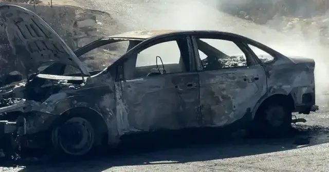 İsrailliler Filistinlilerin otomobillerini yaktı VİDEO İZLE