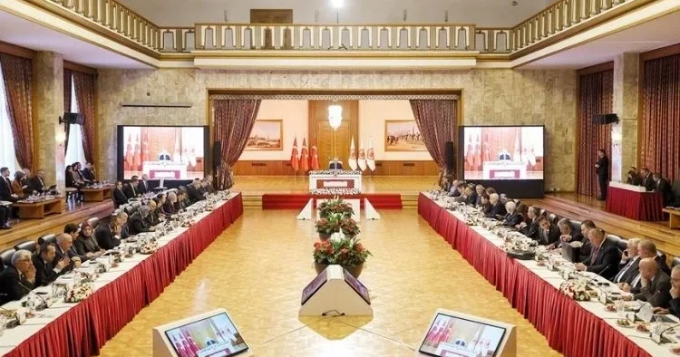 Komisyon son düzlükte… 16. toplantı devlet sırrı