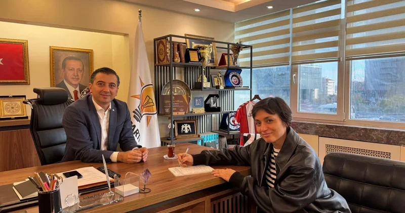 Ayşe Barım ın reklamcısı Gülsün Işıklı AKP ye üye oldu! Sözcü Gazetesi