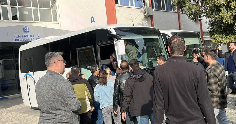 Ege Üniversitesi nde Yılmaz Tunç protestosu: 5 öğrenci gözaltına alındı Agos