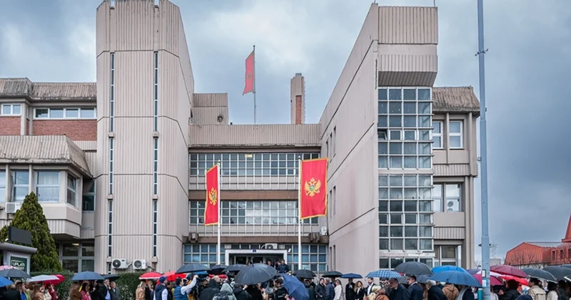 Karadağ da 2 Türk serbest bırakıldı Dış Haberler