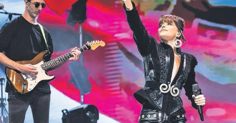 Sahnelerde bayram sevinci