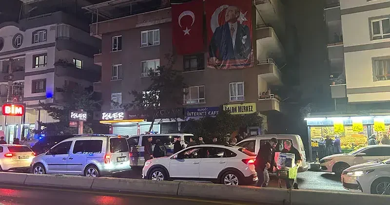 Hamile kızını ve birlikte yaşadığı erkek arkadaşını öldürdü