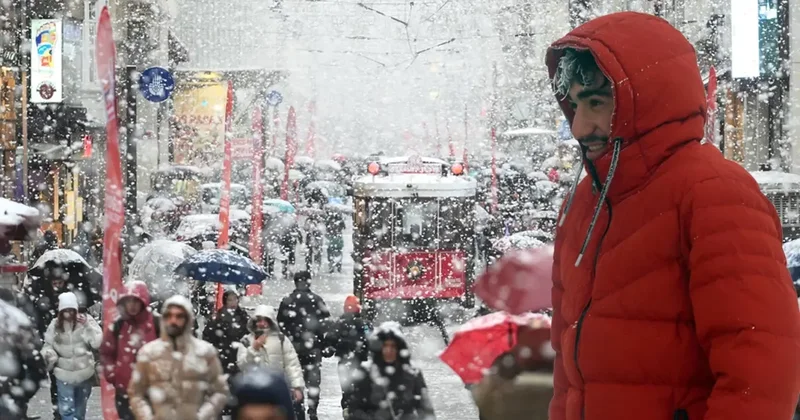 İstanbul da kar yeniden başlayacak! AKOM saat verip duyurdu