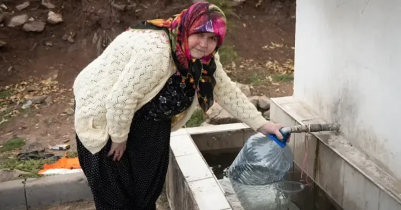 Ankara da utandıran görüntüler! Su kesintisi vatandaşı perişan etti