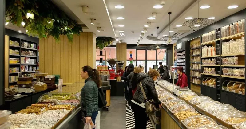 Kuru yemişçilerde yeni yıl yoğunluğu!