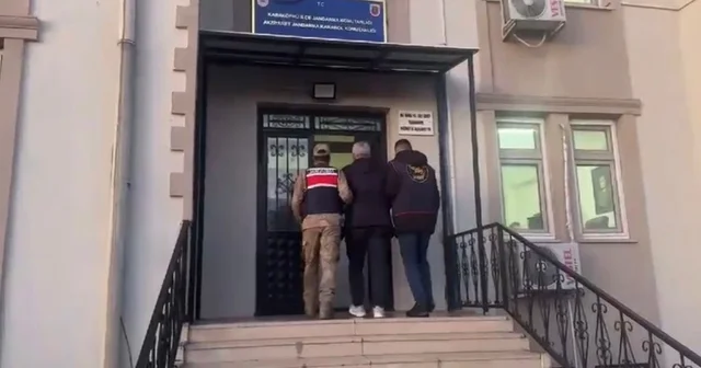 Hırsız, otomobilin camındaki yazı sayesinde yakalandı Şanlıurfa Haberleri