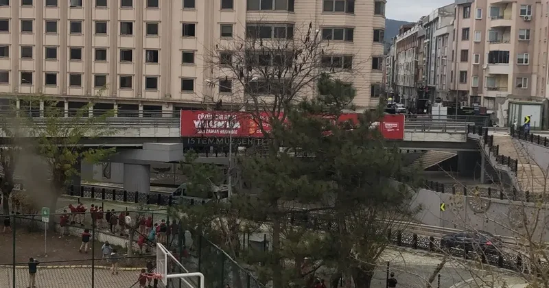 Balıkesir de tadilattaki binada çıkan yangın söndürüldü