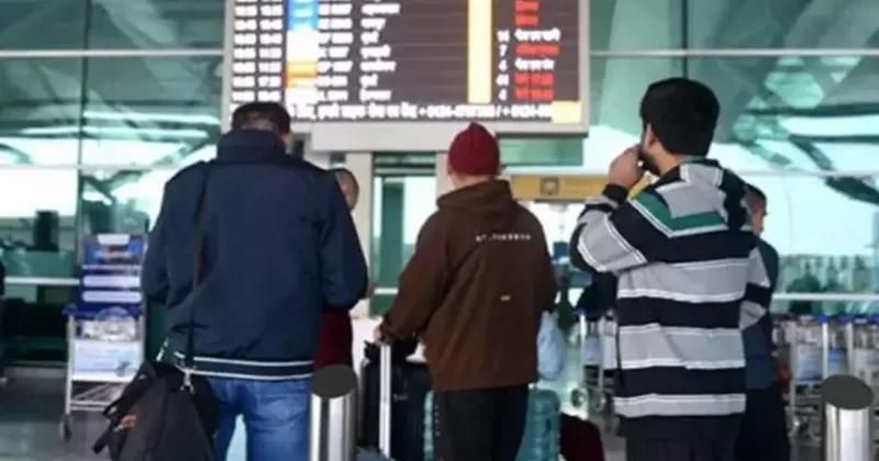 Hindistan da kirli hava ulaşımı felç etti! 148 iptal, 150 rötar!