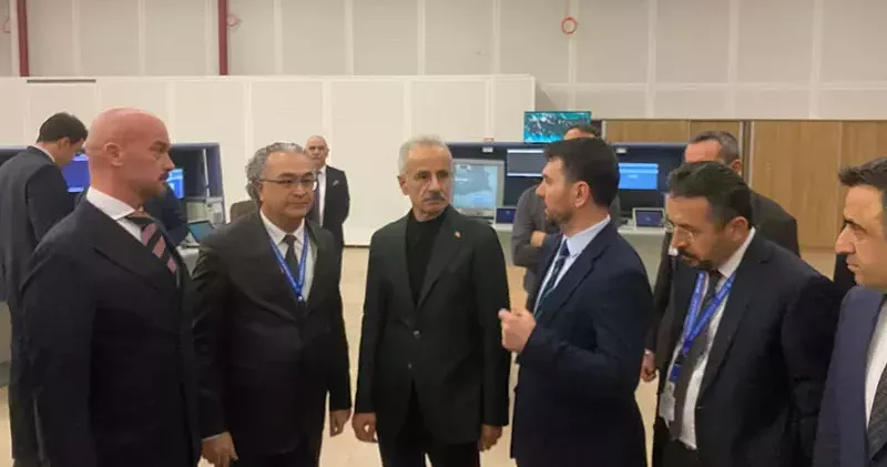 Bakan Uraloğlu: 2025 yılında üst üste 6 kez toplam trafik, 8 kez transit uçuş rekoru kırdık