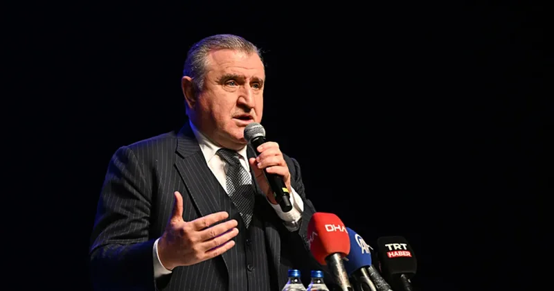 Bakan Bak: Türkiye yi en güzel şekilde temsil eden milli sporcularımızı tebrik ediyorum