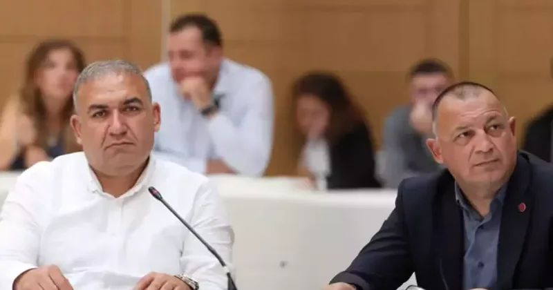 Şile Belediyesinin tutuklu CHP li meclis üyeleri görevlerinden istifa etti