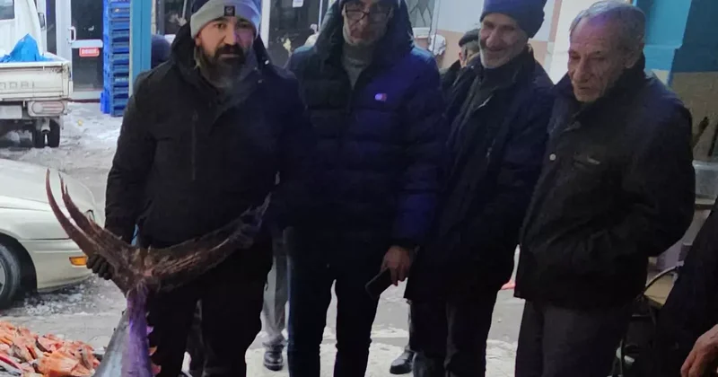 Tutulduğu Atlantik Okyanusu ndan Erzincan a getirildi! Vatandaşların ilgi odağı oldu