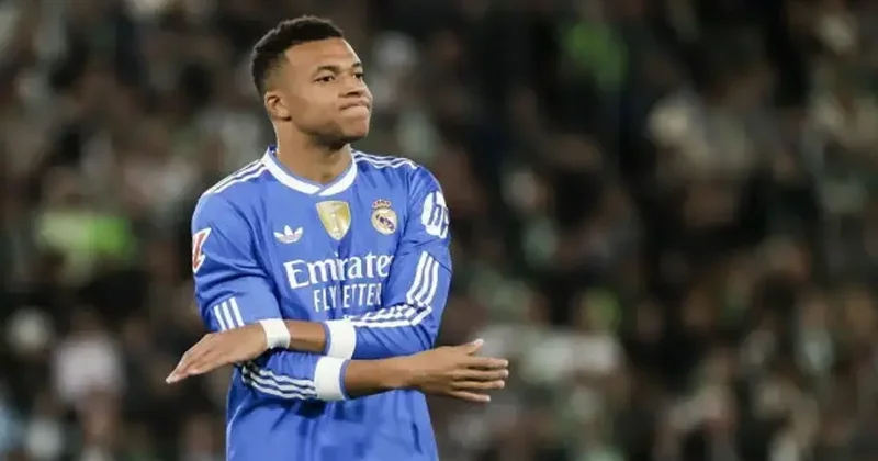 Real Madrid ve Mbappe ye büyük şok! Kulüp duyurdu