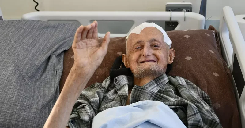 Felç geçirmesine neden olmuştu! Beynindeki tümörden 4 saatlik ameliyatla kurtuldu