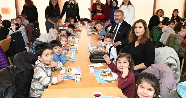 Rektör Adıgüzel, Kreş ve Gündüz Bakımevi nin Bir Yaş Daha Büyüyorum etkinliğine katıldı Eskişehir Haberleri