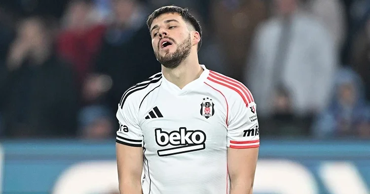 Beşiktaş ta beklenen ayrılık gerçekleşiyor! Yeni takımı ortaya çıktı