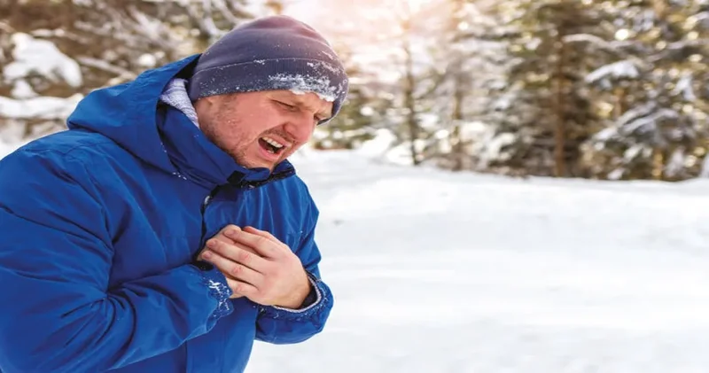 Kışın kalp krizi sessizce gelir: 3 belirtiyi asla görmezden gelmeyin