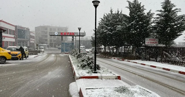 Samsun un Kavak ilçesi beyaza büründü Samsun Haberleri