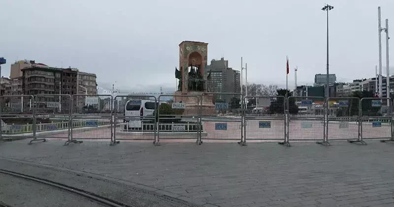 Taksim de yılbaşı hazırlıkları