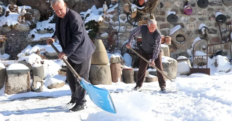 500 yıllık gelenek! Kasımda başlıyor, kuyular dolunca herkesin işine yarıyor