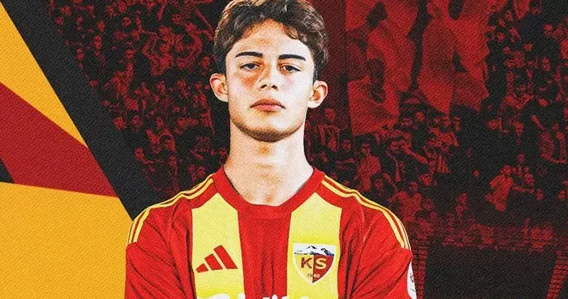 Zecorner Kayserispor’un genç oyuncusu Kayra’ya milli davet