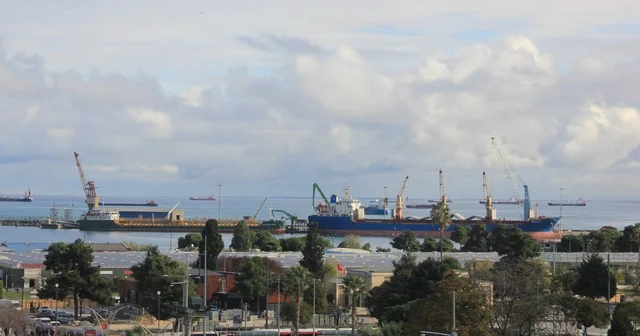 Samsun dan 11 ayda 1,5 milyar dolarlık ihracat Geçen yılın aynı dönemine göre ihracat 28,1 milyon dolar arttı Samsun Haberleri