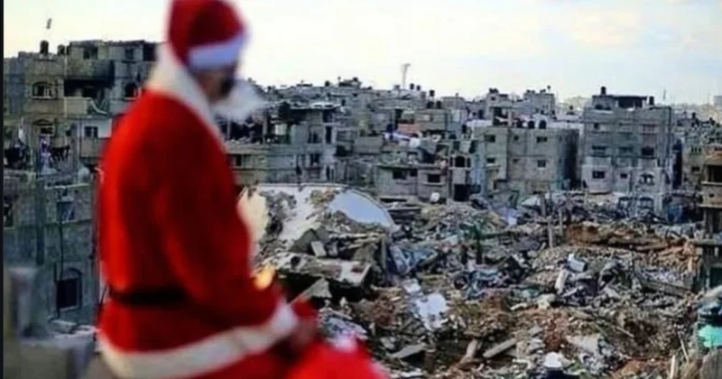 Saksafon çalan Noel Baba Gazze li çocuklara hediye dağıttı Sözcü Gazetesi