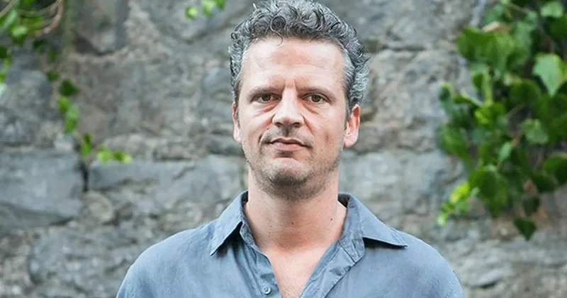 Ödüllü yönetmene silahlı saldırı