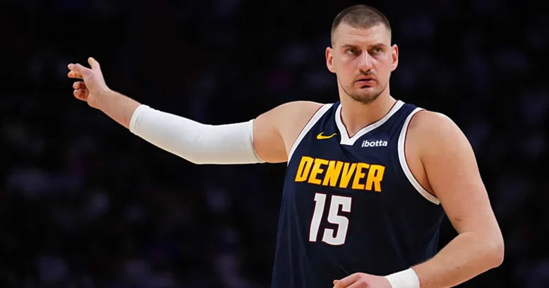 NBA de Nikola Jokic en az 1 ay yok!