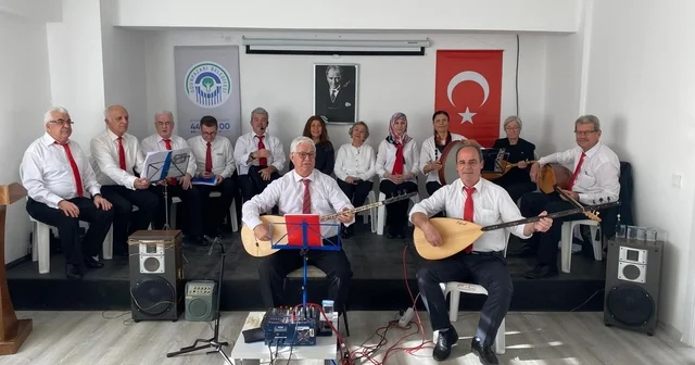 Eskişehir de Yaşlı Bakım Merkezi nde Gönüllere Dokunan Moral ve Dayanışma Konseri Eskişehir Haberleri