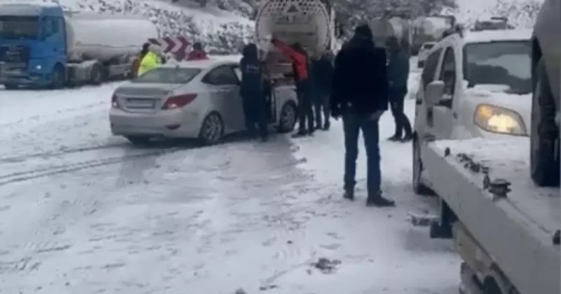 Osmaniye’de yoğun kar yağışı zincirleme kazaya neden oldu