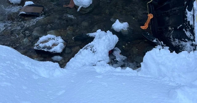 Cip, dereye yuvarlandı; 2 ölü Rize Haberleri